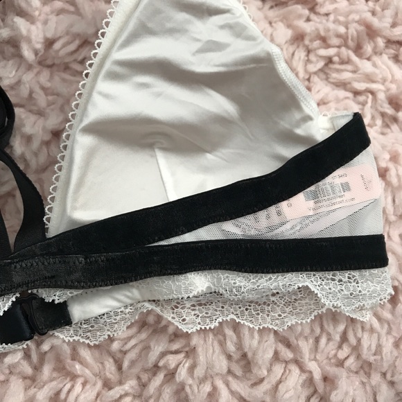 NEW! Velvet and Lace Padded Plunge Bralette! - Picture 4 of 6